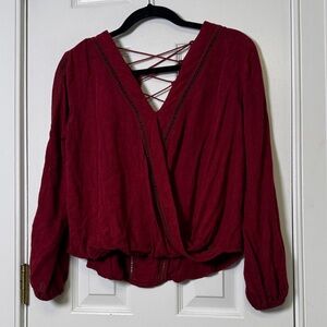 August Winds Red Lace Up Back Boho Surplice Blouse Sz S